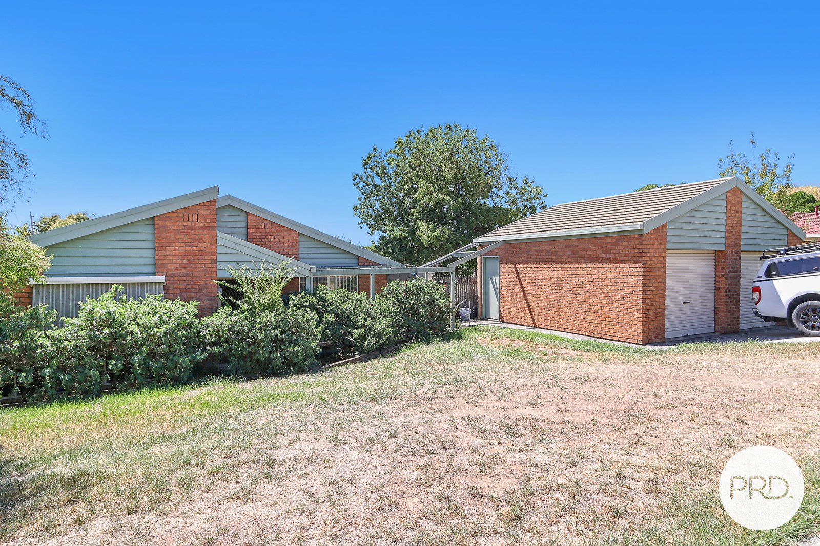 20 Lawson Street WEST WODONGA 1