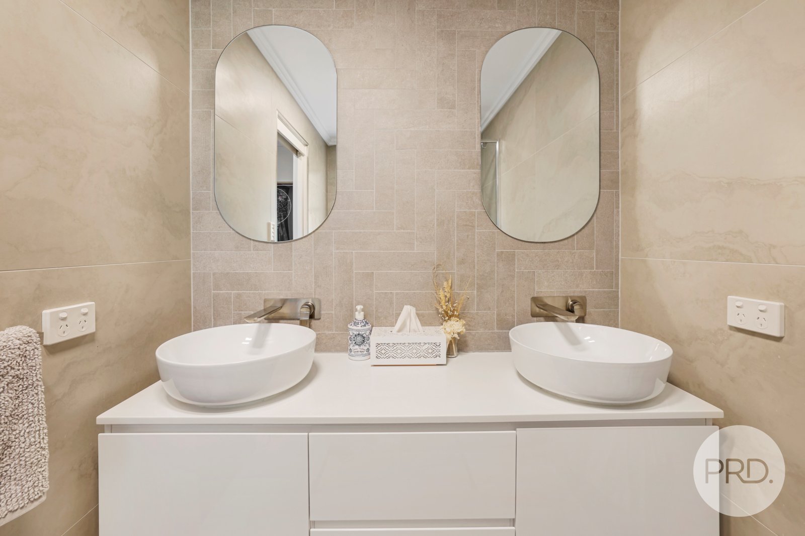 20 Lemon Gums Drive TAMWORTH 14