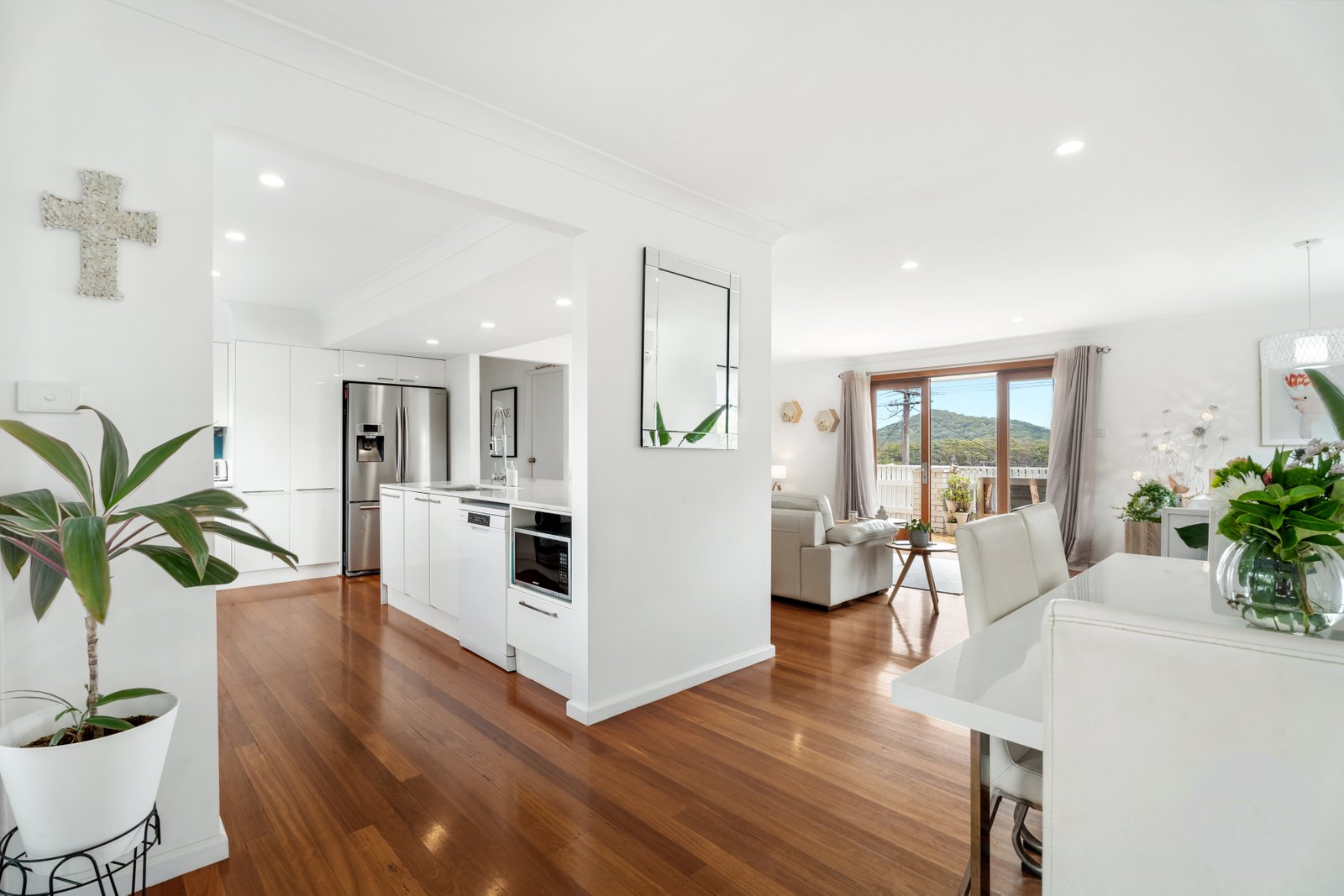 20 Leonard Avenue SHOAL BAY 10