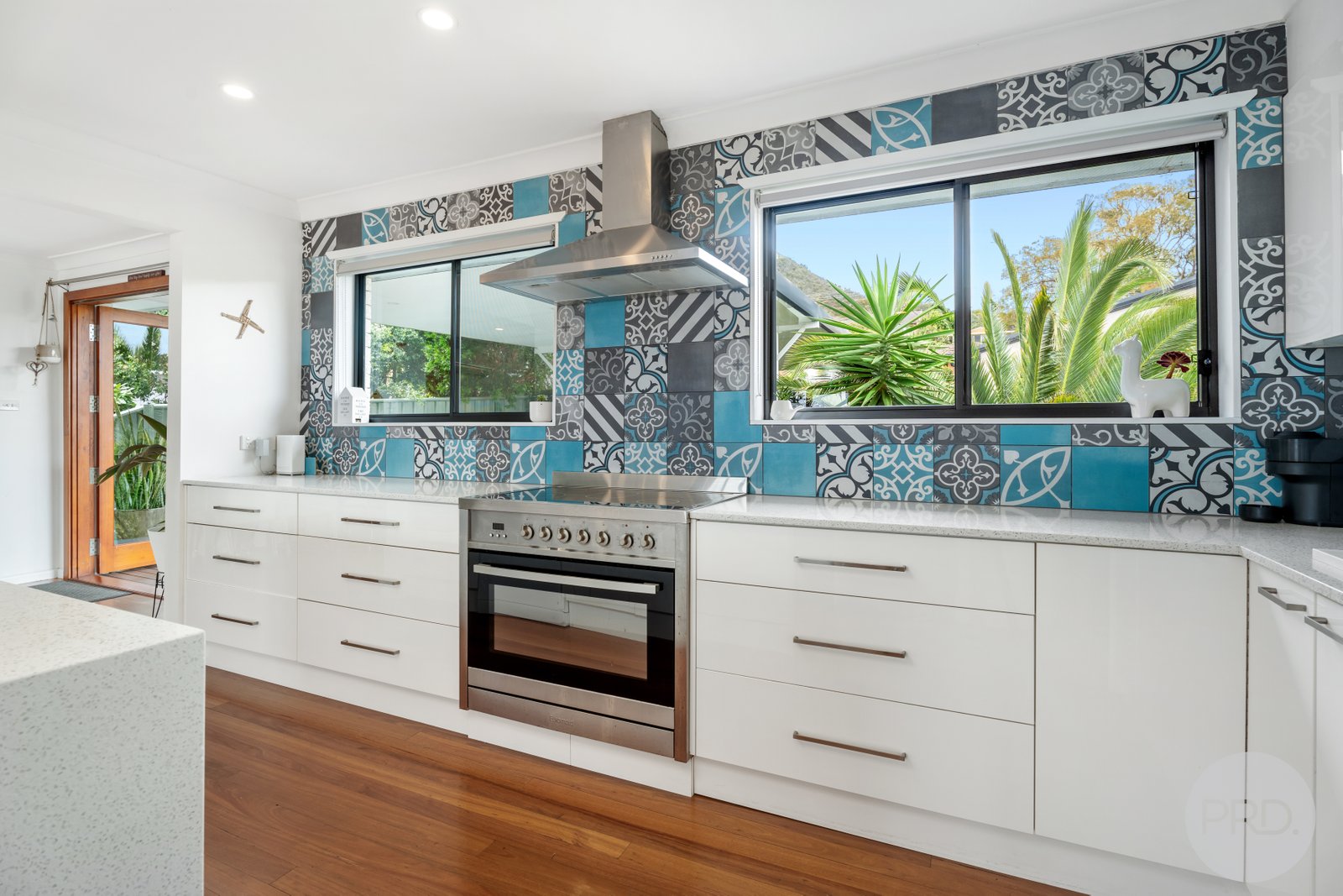 20 Leonard Avenue SHOAL BAY 12