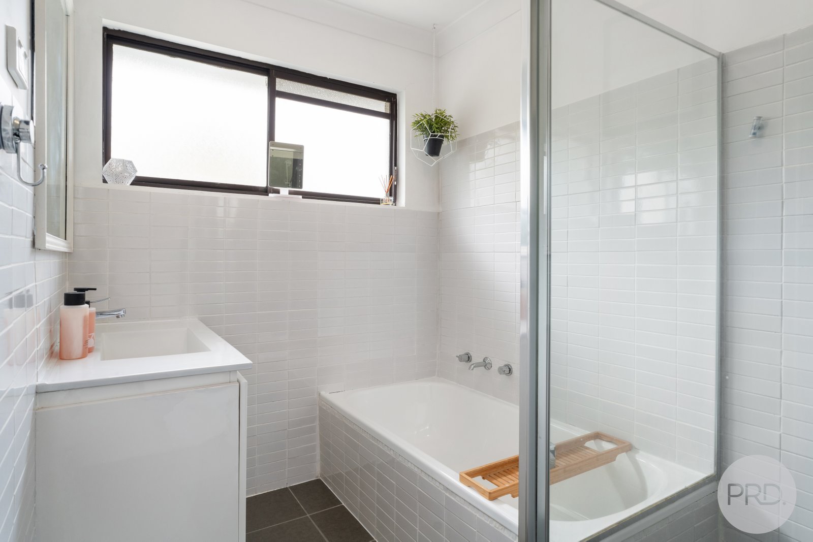 20 Leonard Avenue SHOAL BAY 26