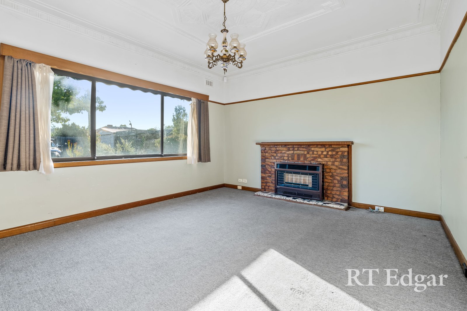 Real Estate and Property in 20 Leonard Street, Preston, VIC