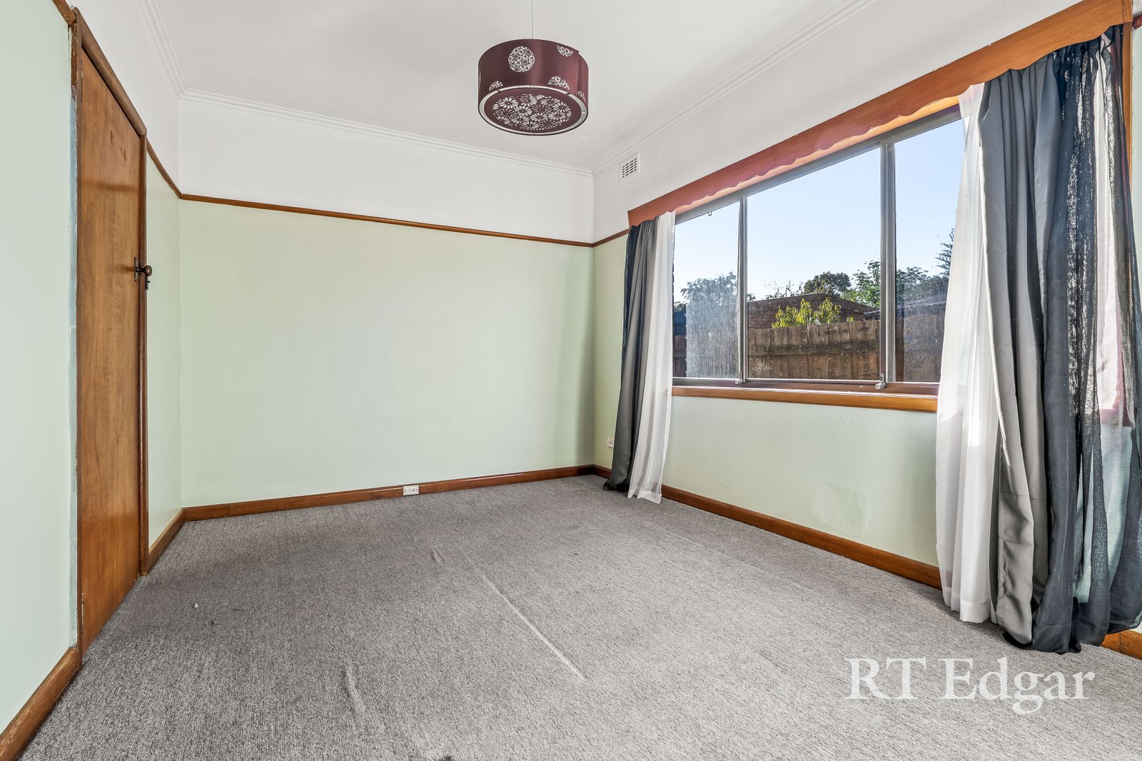 Real Estate and Property in 20 Leonard Street, Preston, VIC