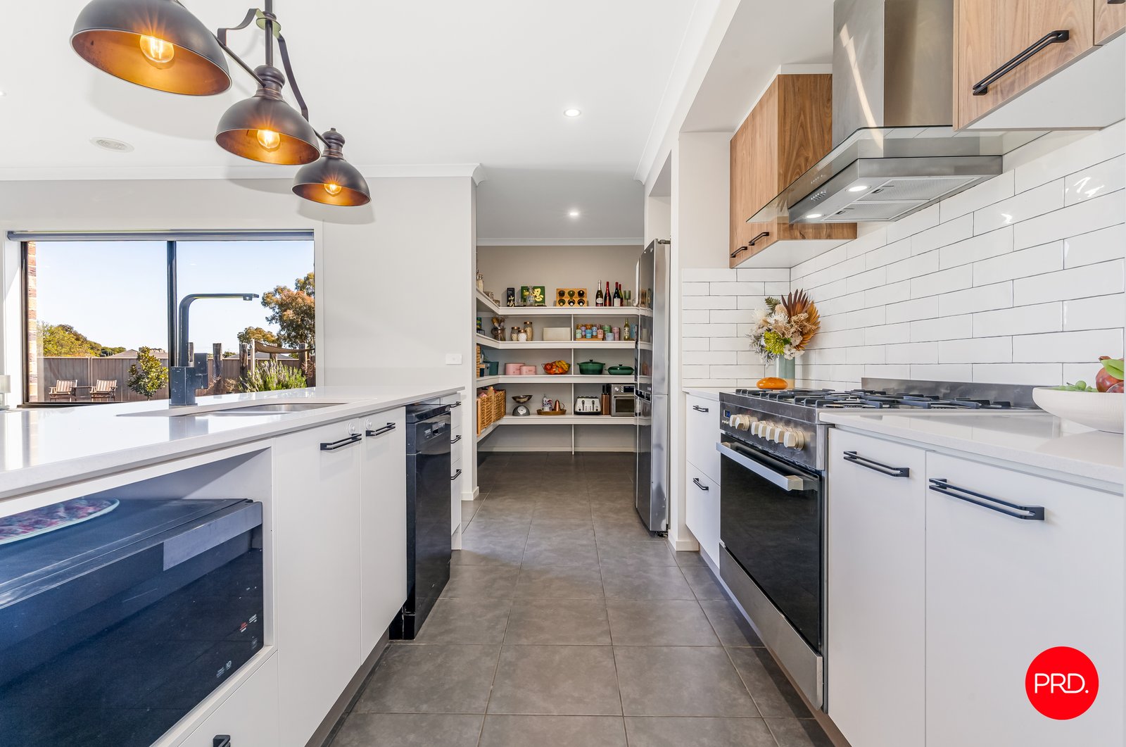 20 Limousin Court ASCOT 4