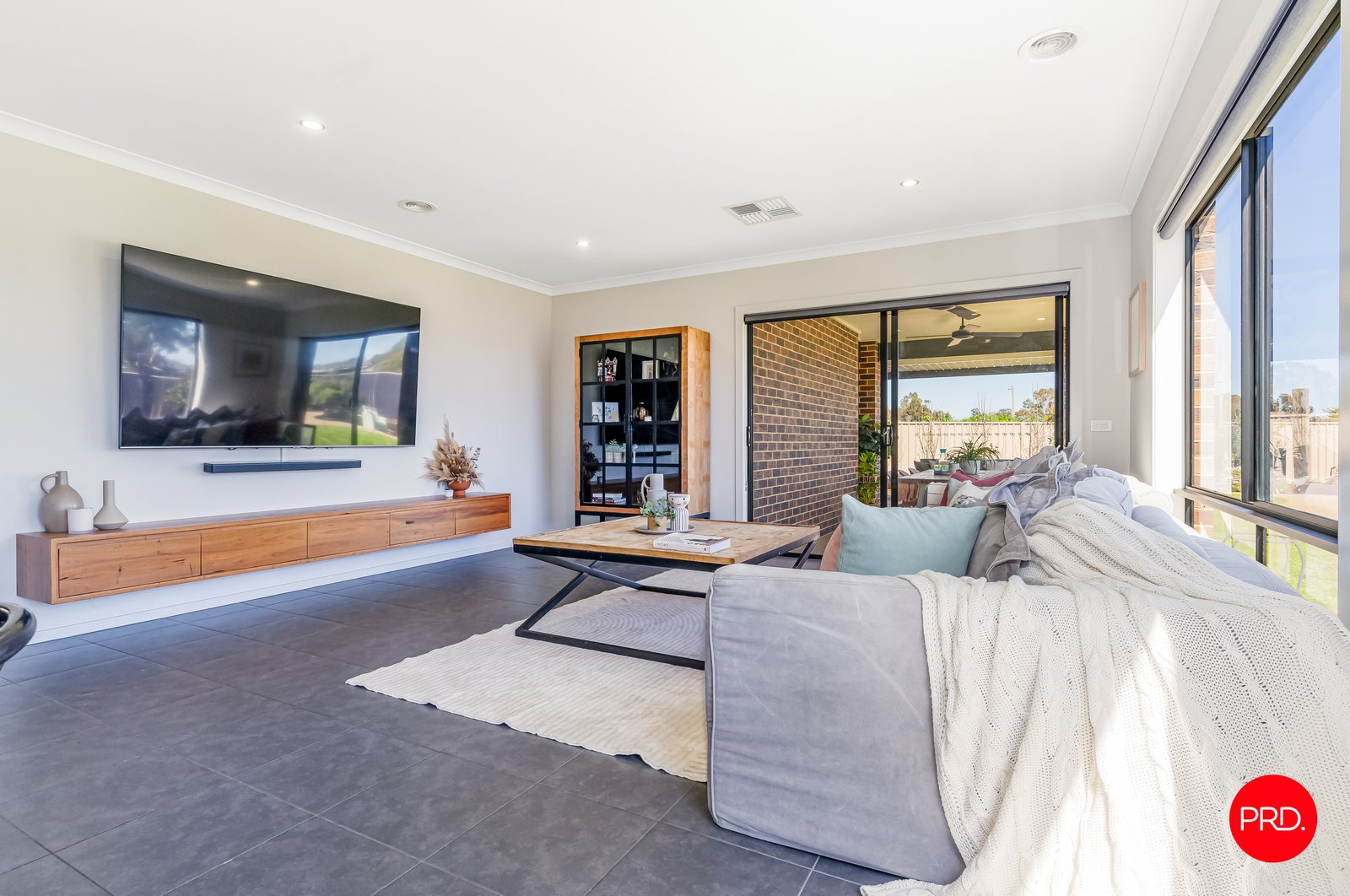 20 Limousin Court ASCOT 8