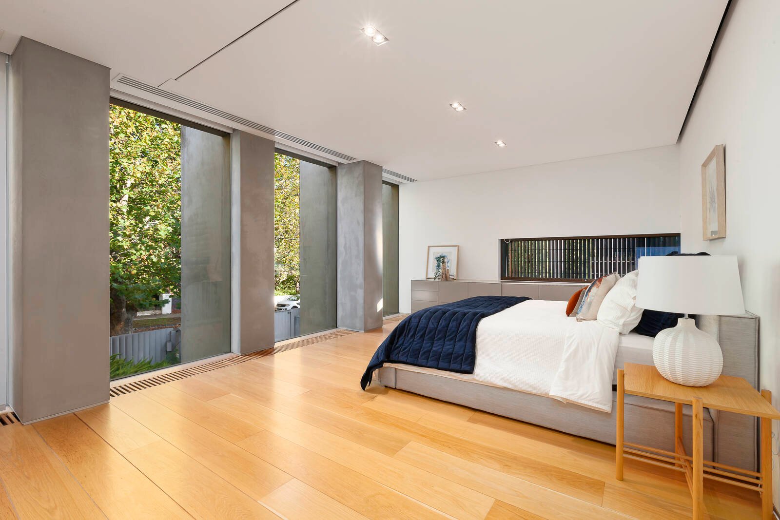 Real Estate and Property in 20 Linlithgow Road, Toorak, VIC