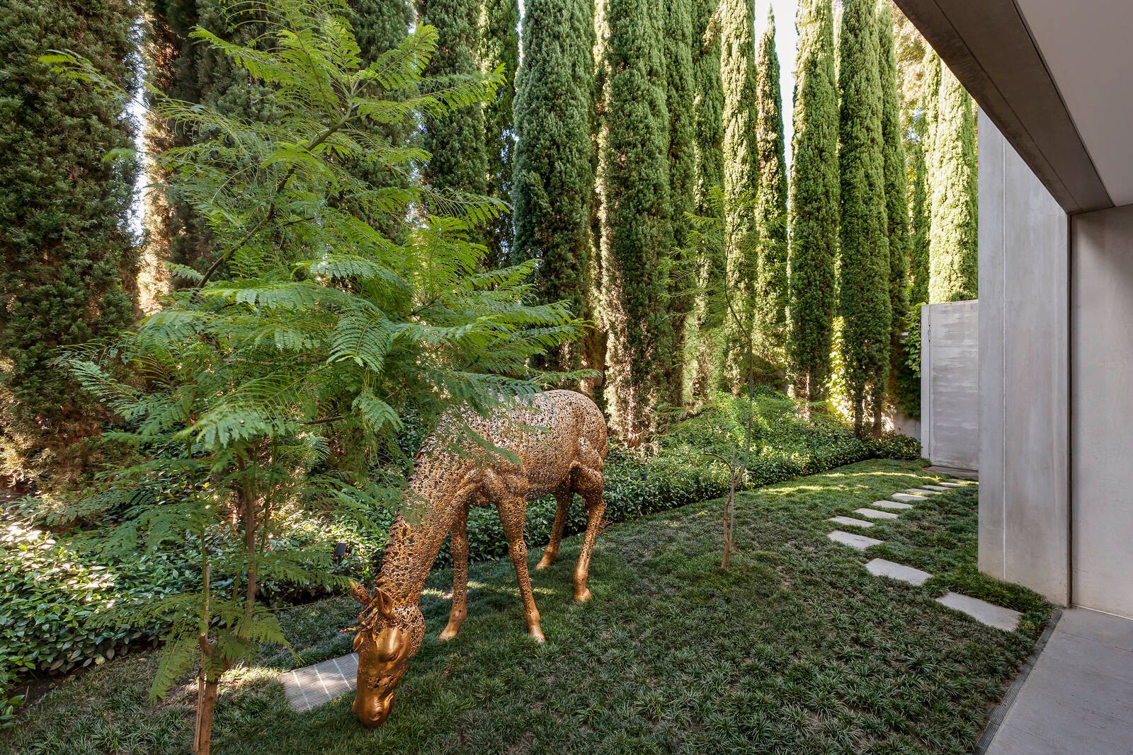 Real Estate and Property in 20 Linlithgow Road, Toorak, VIC