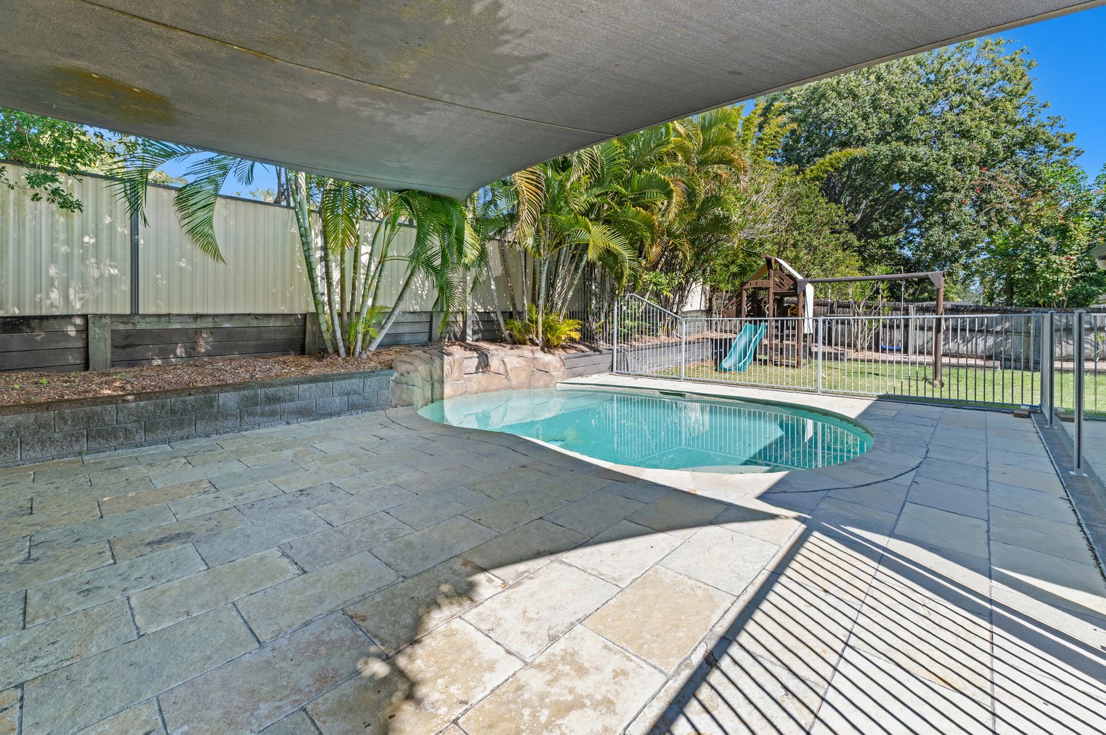 20 Lowanna Drive ASHMORE 9