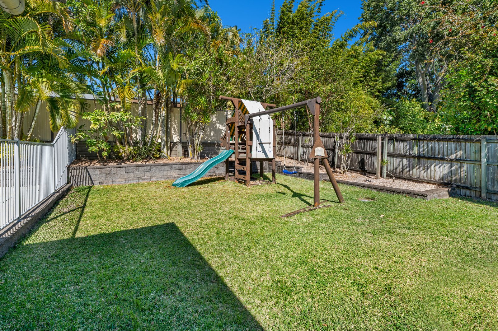 20 Lowanna Drive ASHMORE 10
