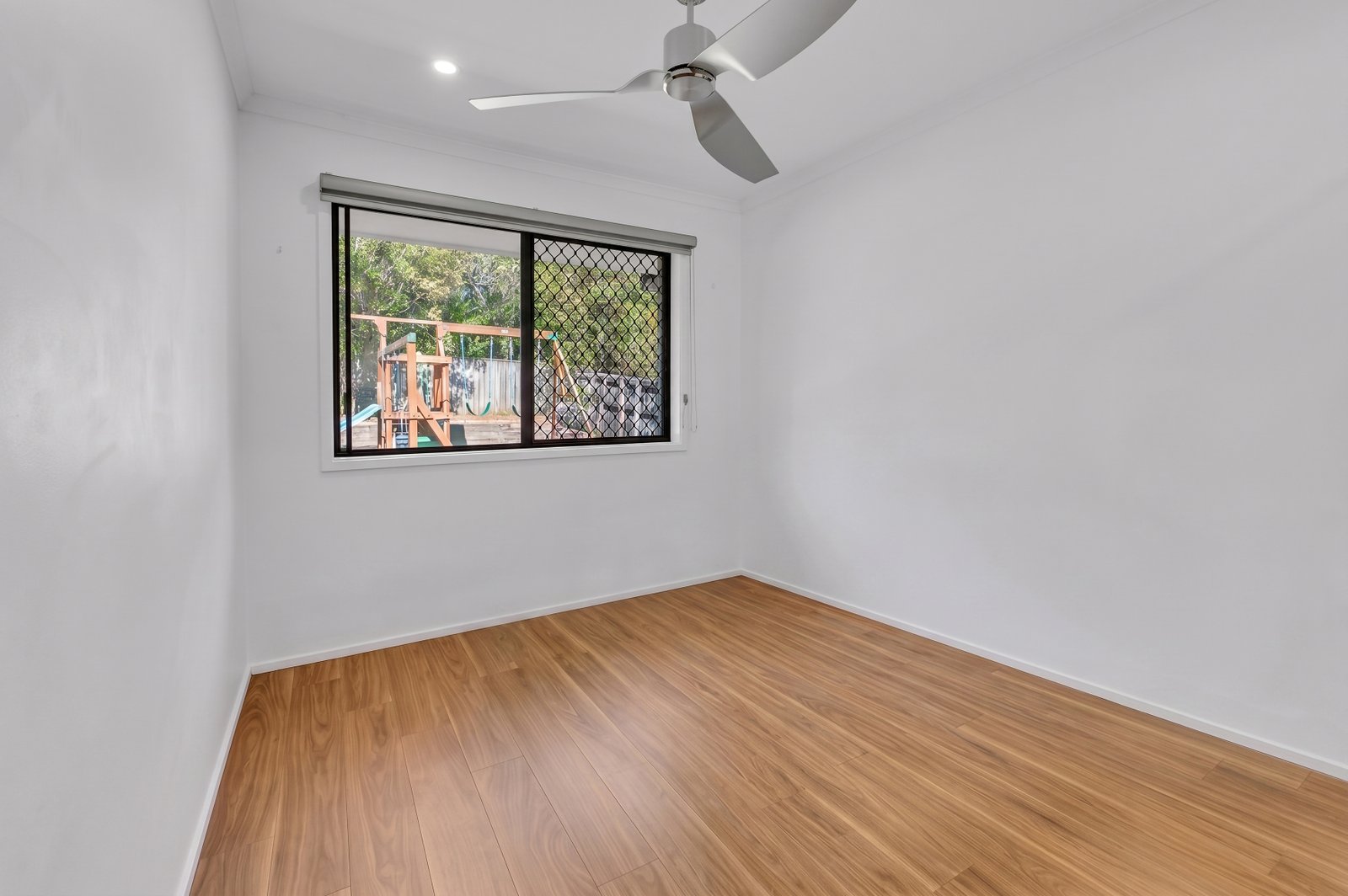 20 Lowanna Drive ASHMORE 16