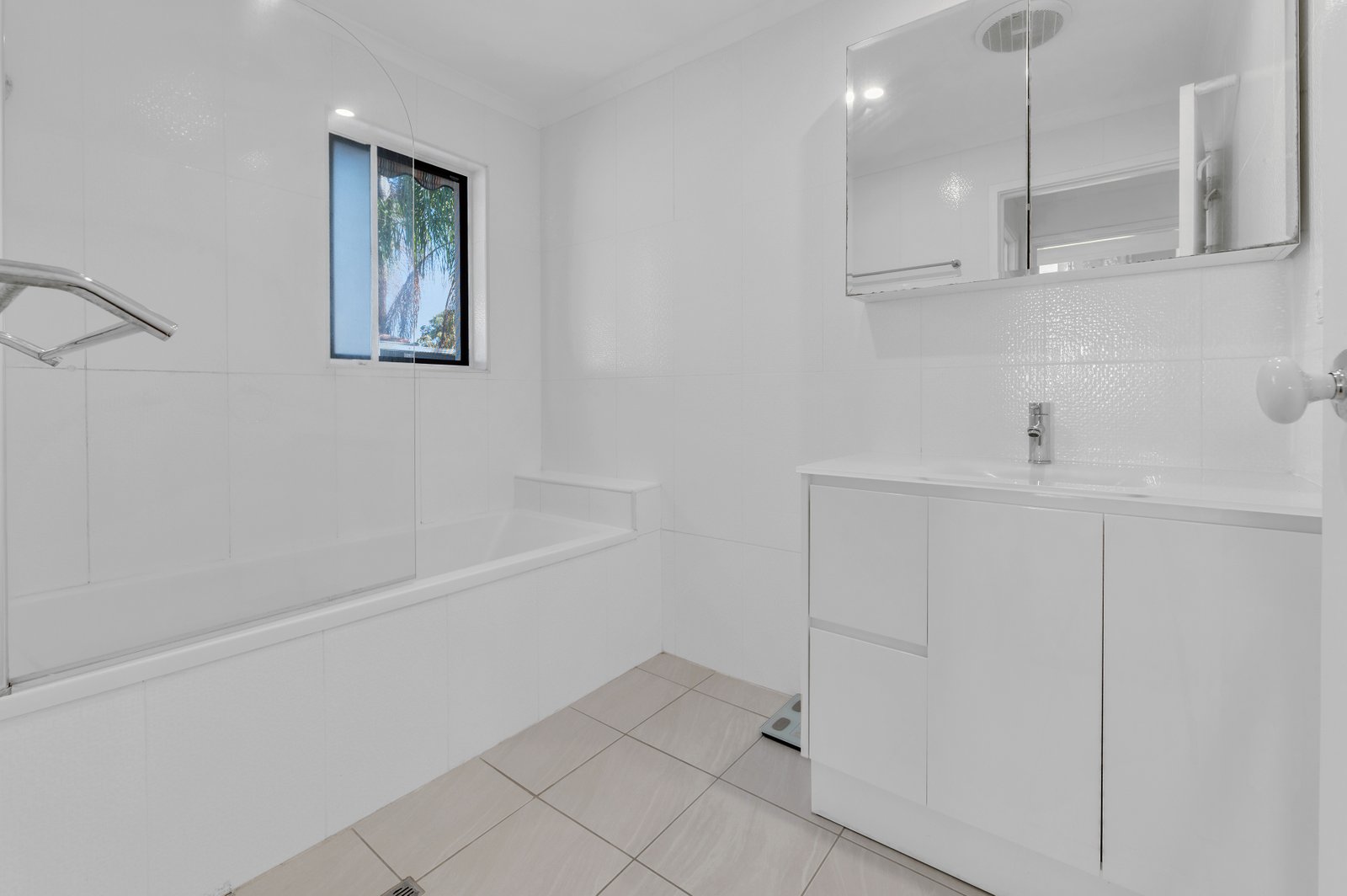 20 Lowanna Drive ASHMORE 17