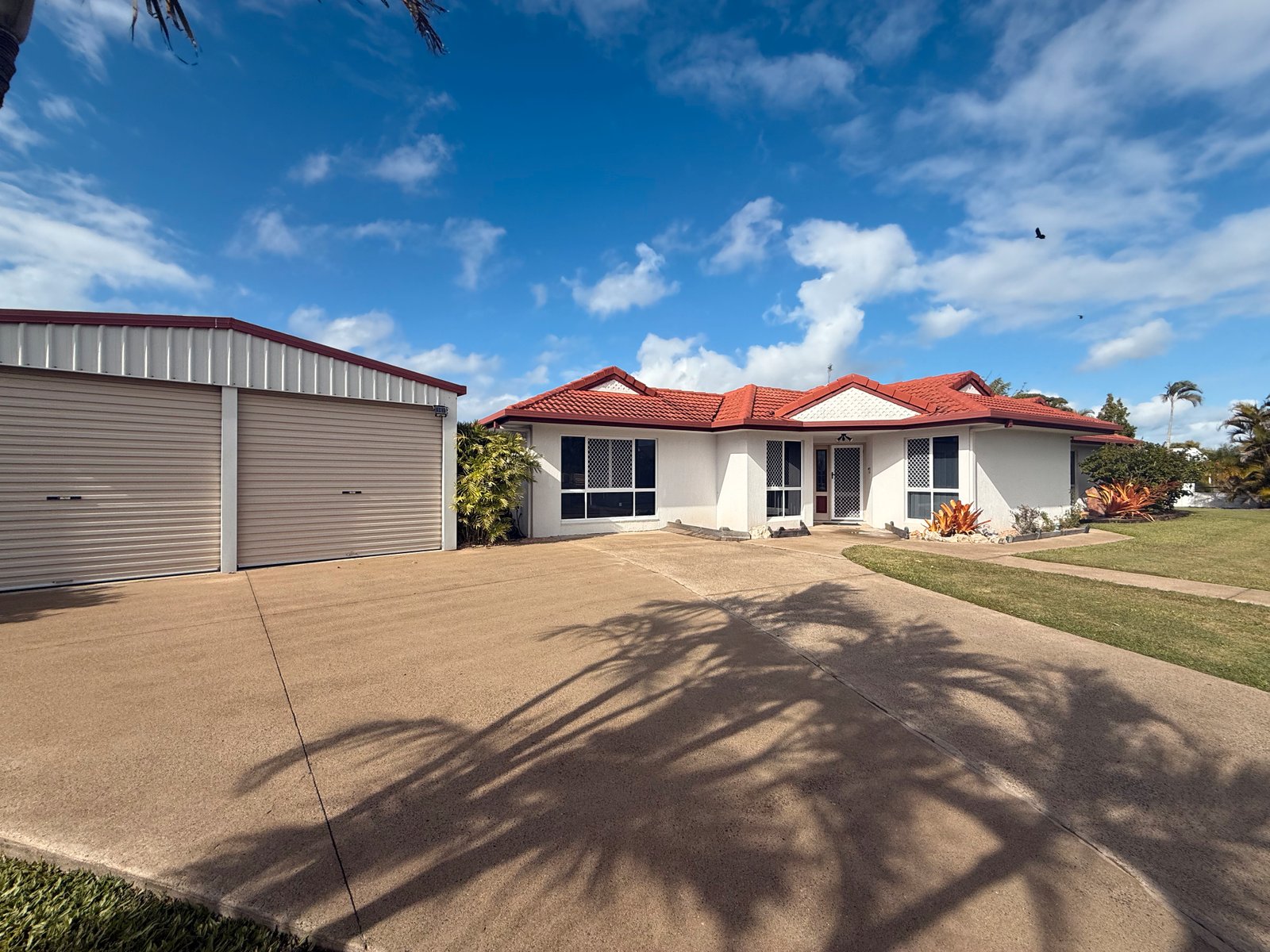 20 Mackay Drive KAWUNGAN 12