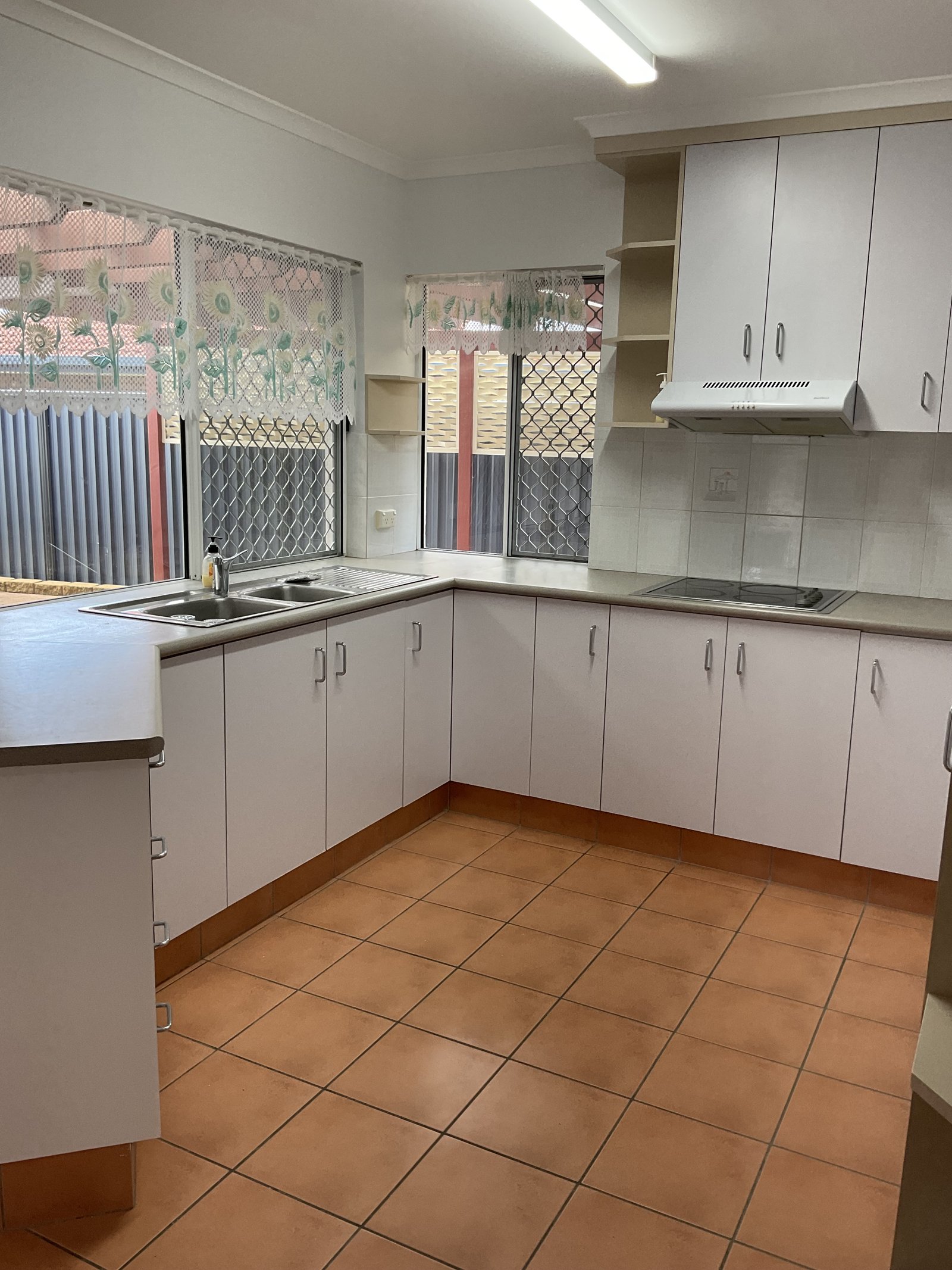 20 Mackay Drive KAWUNGAN 13