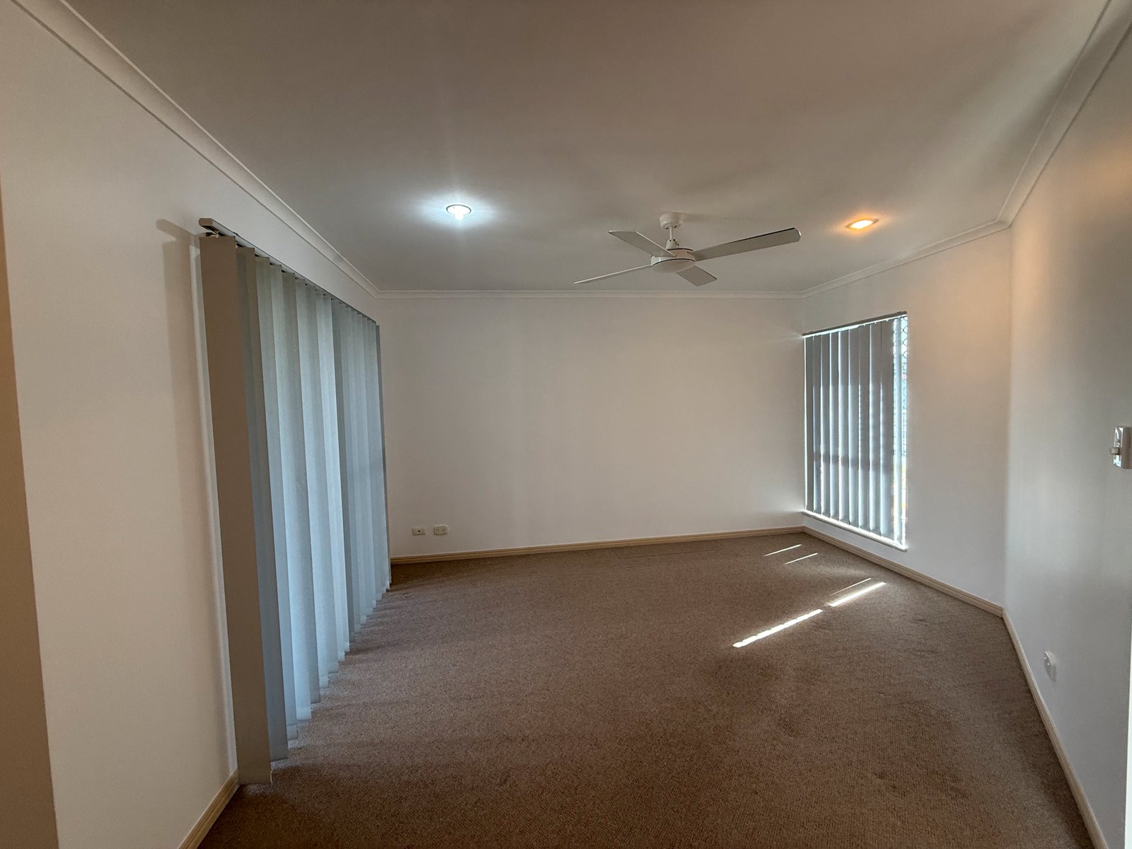 20 Mackay Drive KAWUNGAN 14