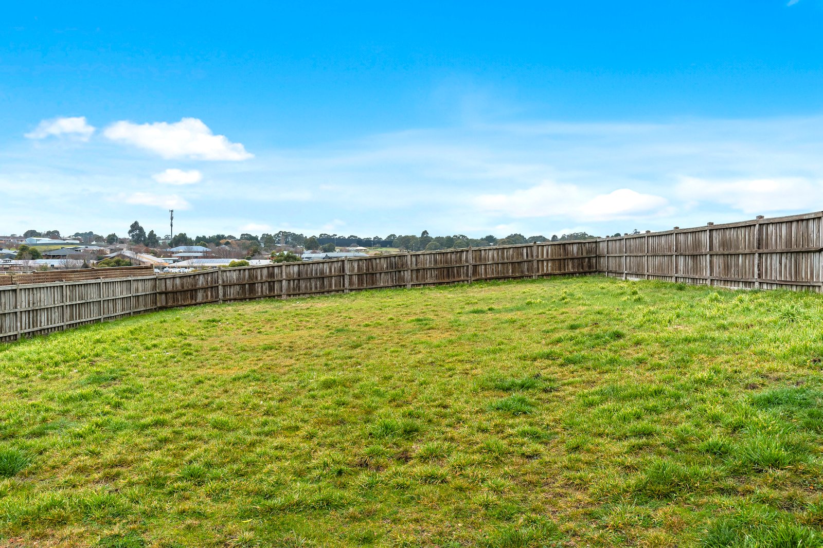 Real Estate and Property in 20 Martin Place, Kyneton, VIC