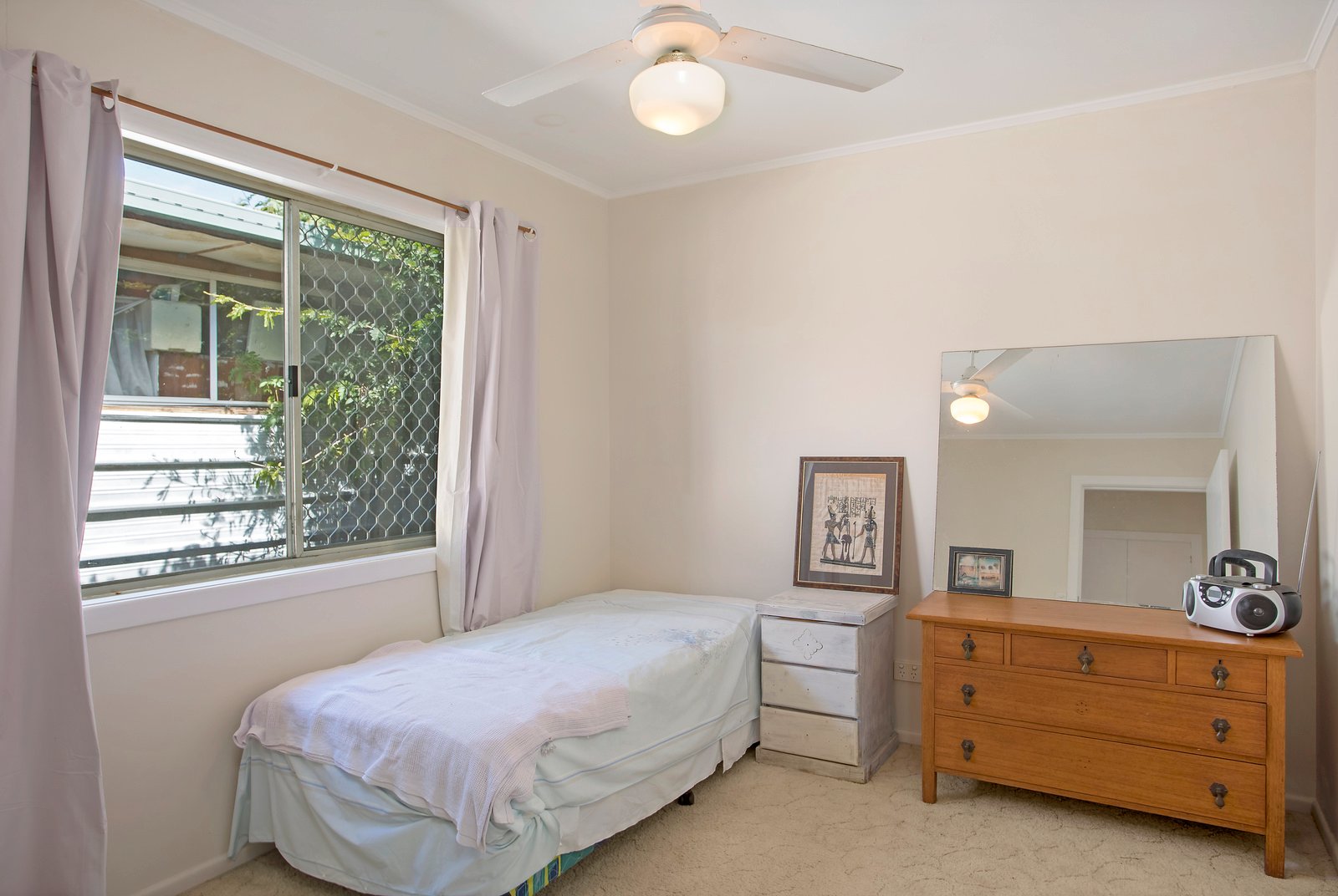 20 Maud Street TUGUN 9