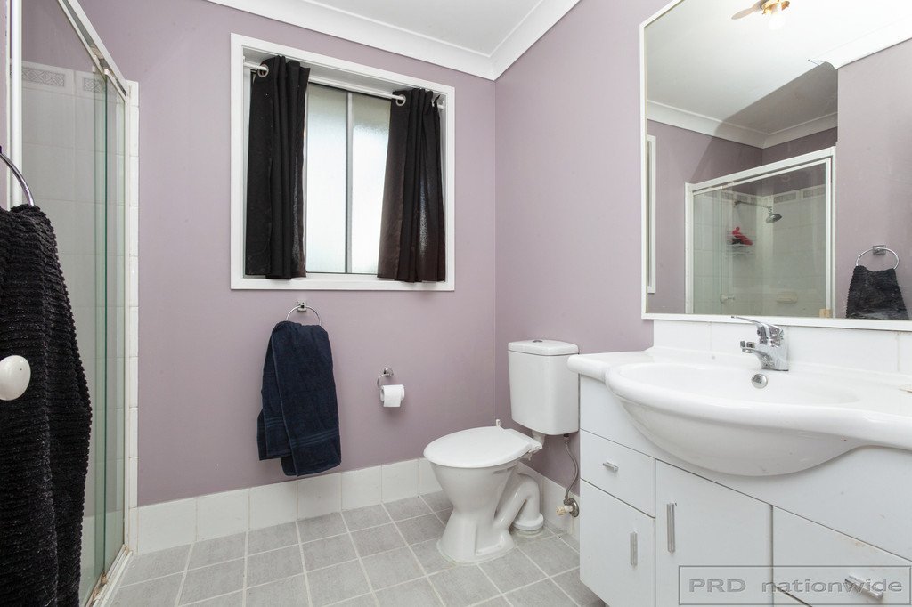 20 Maybush Avenue THORNTON 18