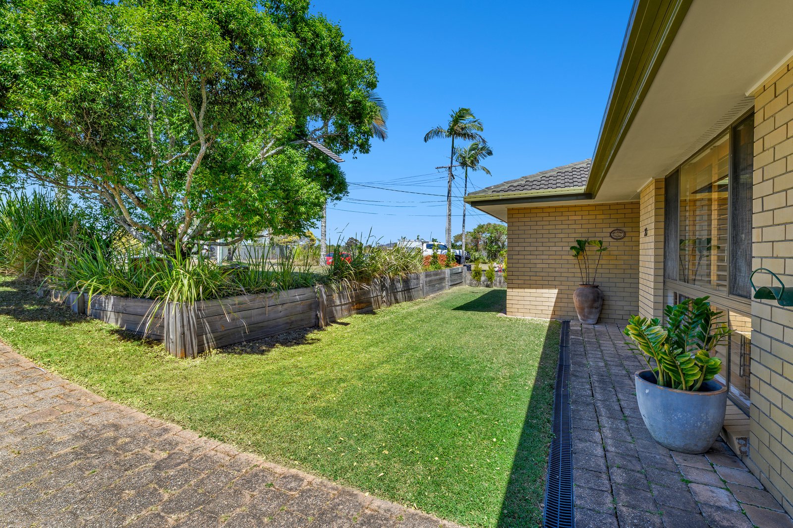 20 McCowan Street ASHMORE 3