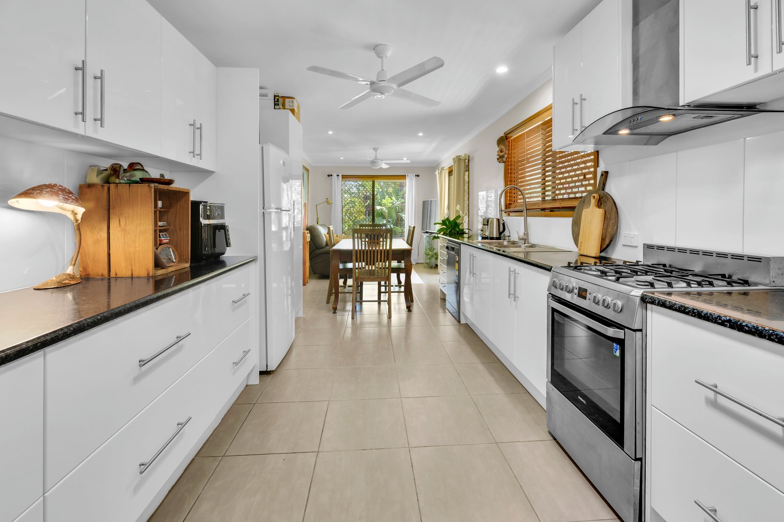 20 McCowan Street ASHMORE 6