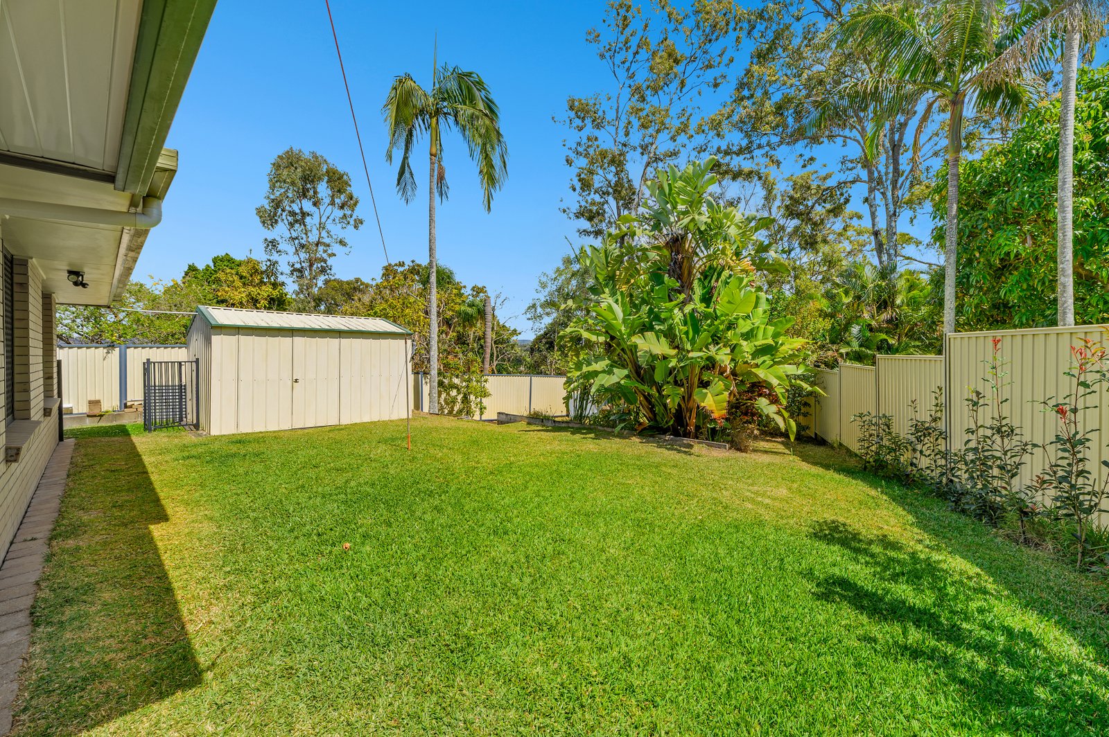 20 McCowan Street ASHMORE 11