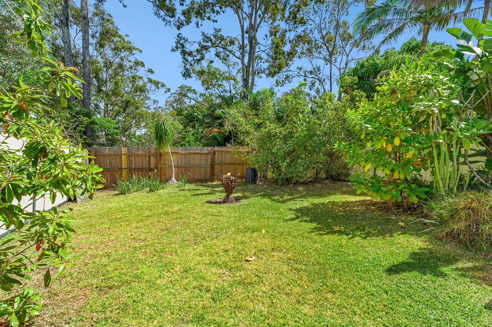20 McCowan Street ASHMORE 12