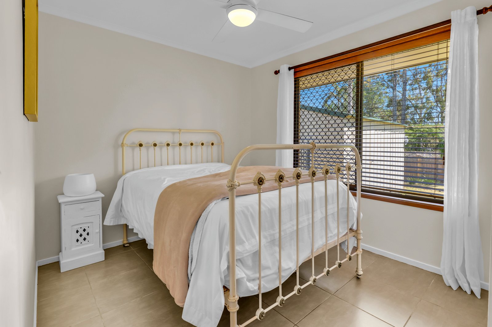 20 McCowan Street ASHMORE 15