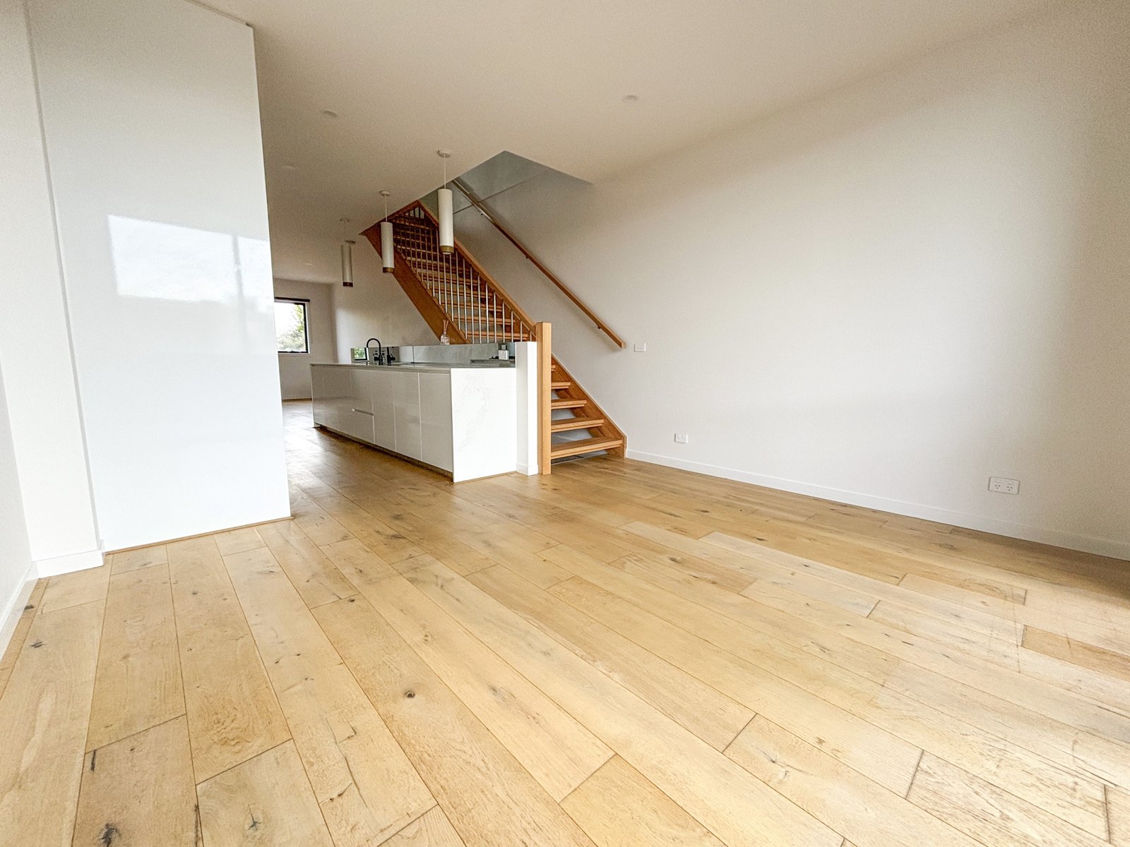 Gallery: 20 Metropol Lane