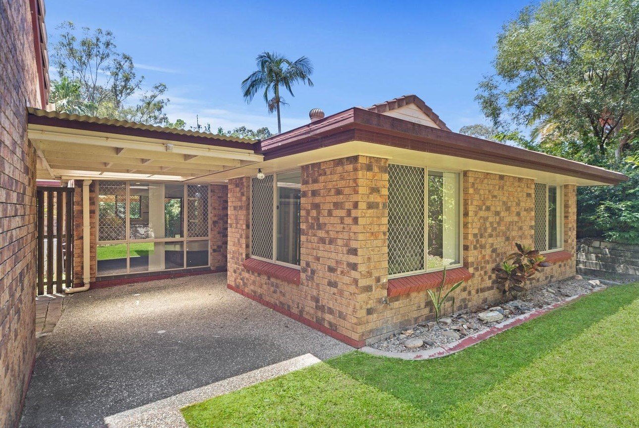 20 Michelmore Road CARRARA 1