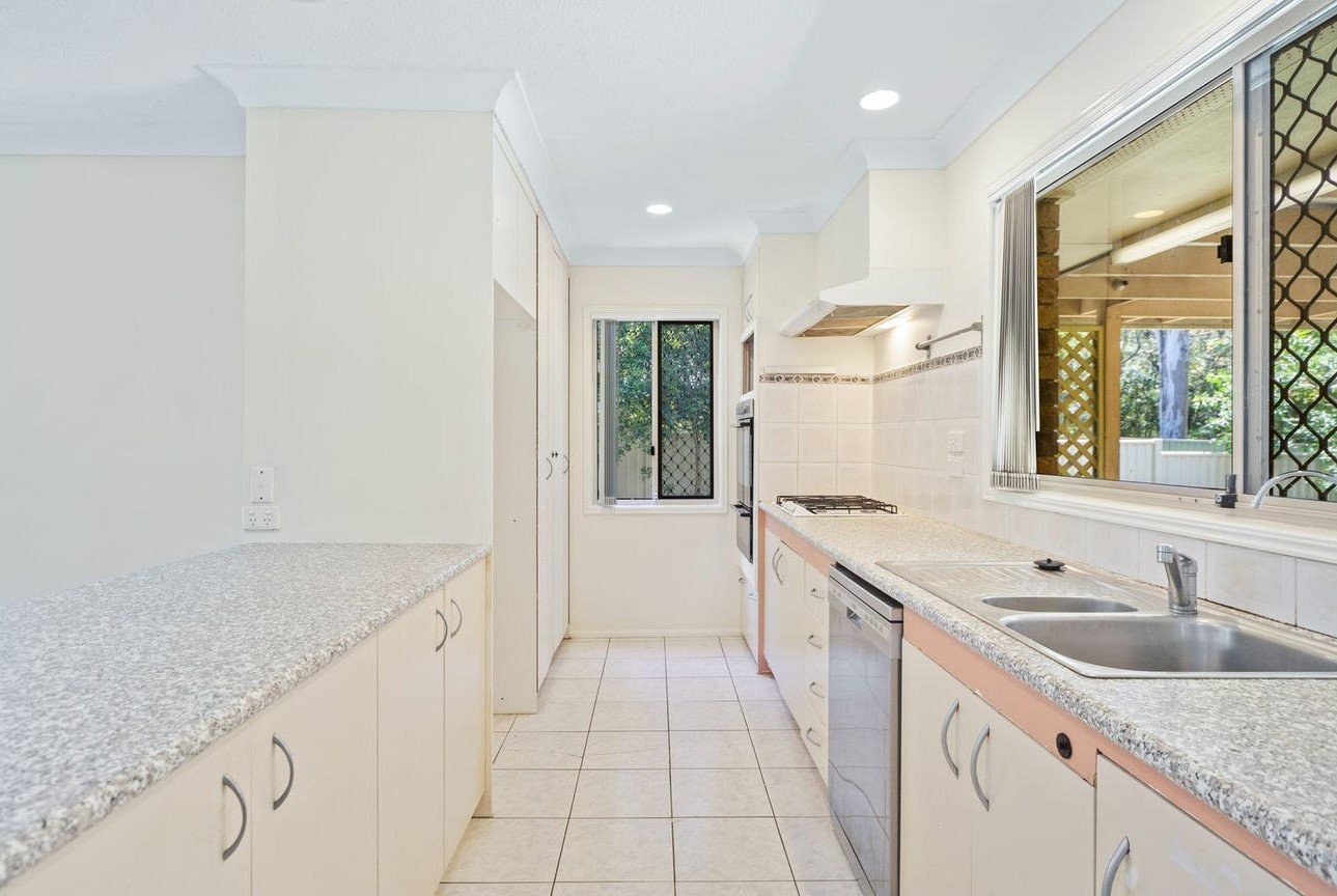 20 Michelmore Road CARRARA 5
