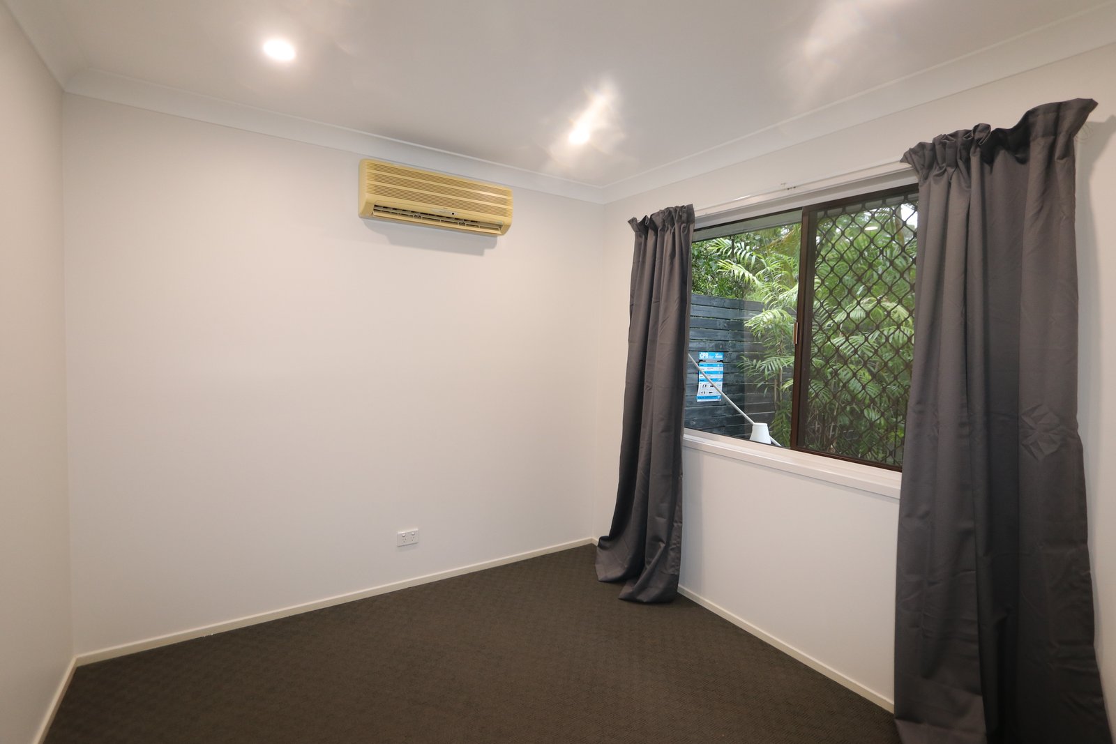 20 Milparinka Terrace ASHMORE 10