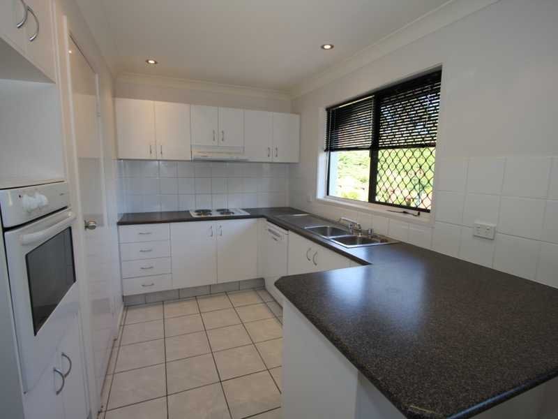 20 Milparinka Terrace ASHMORE 2