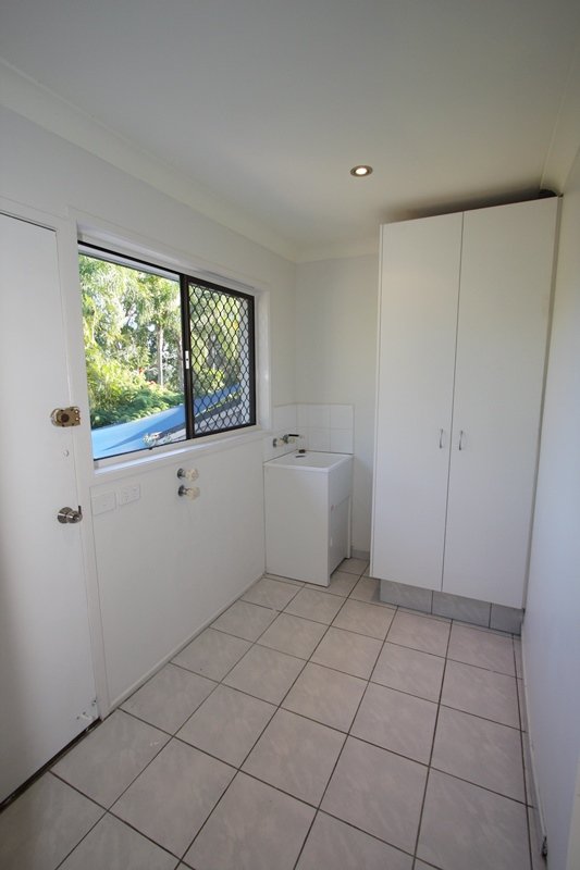 20 Milparinka Terrace ASHMORE 11