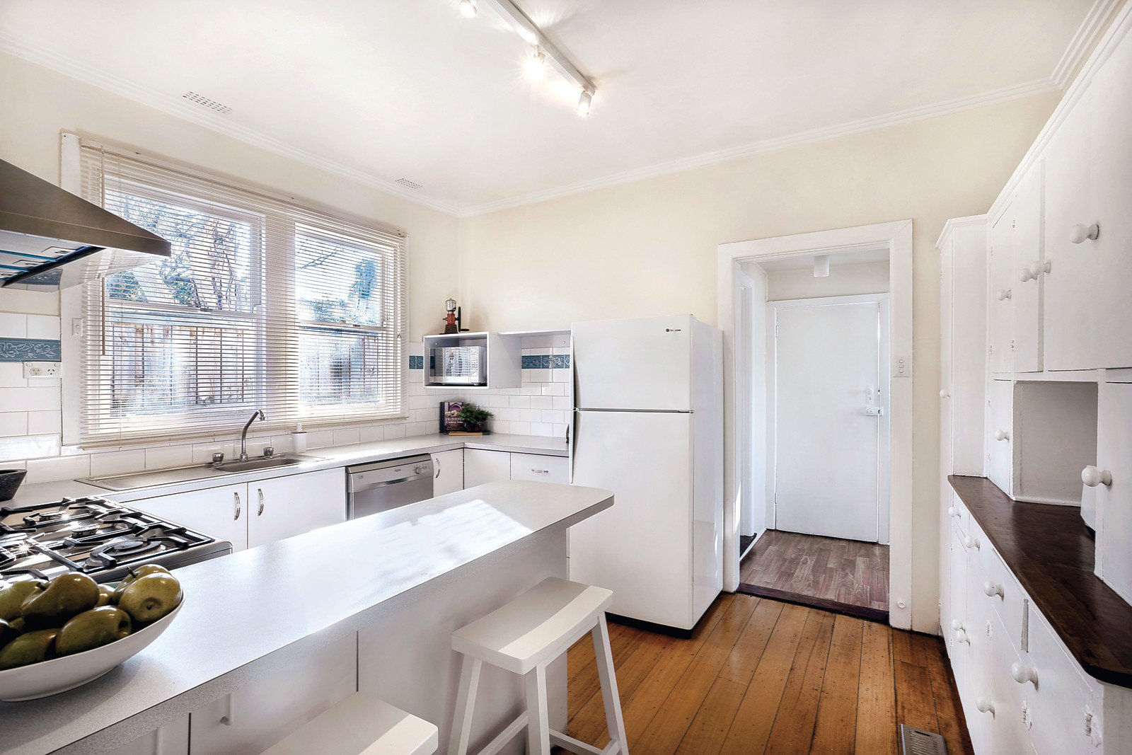 20 Milton Crescent, Box Hill South, VIC