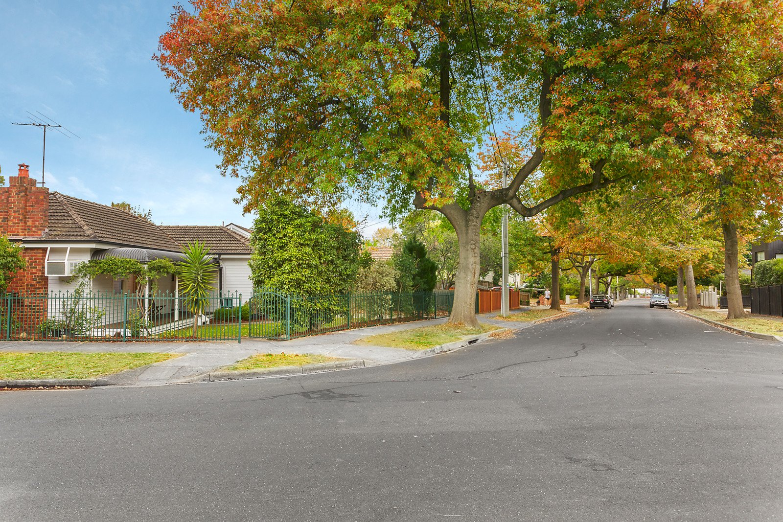 20 Milton Crescent, Box Hill South, VIC