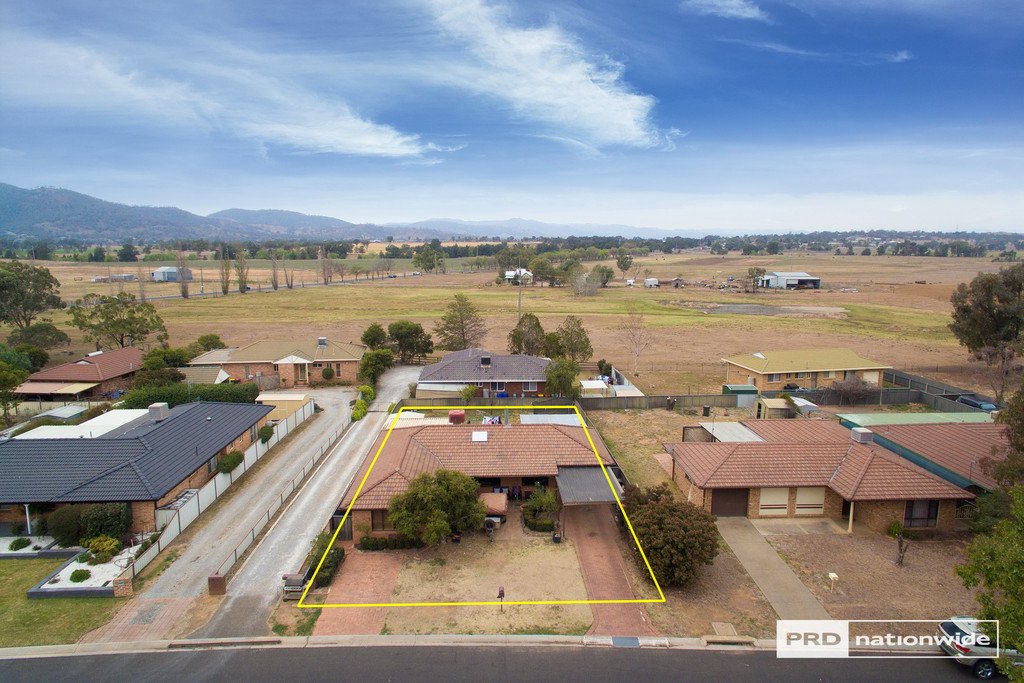 20 Mullumbimby Close TAMWORTH 16