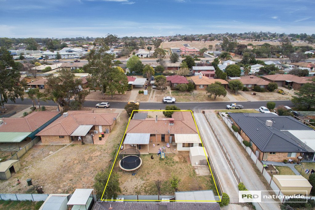 20 Mullumbimby Close TAMWORTH 20