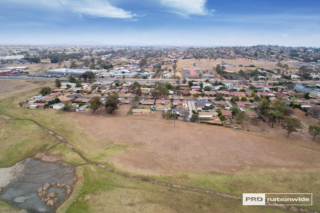 20 Mullumbimby Close TAMWORTH 25