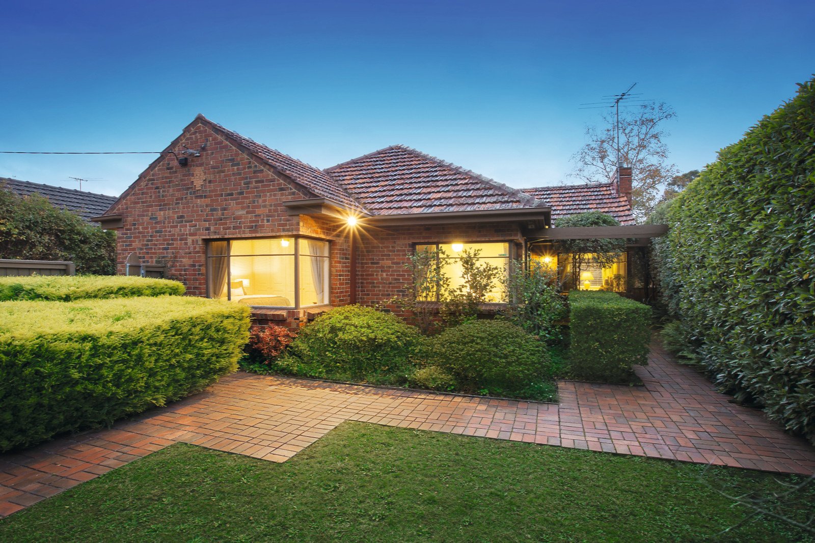 20 Nicholas Street, Ashburton, VIC