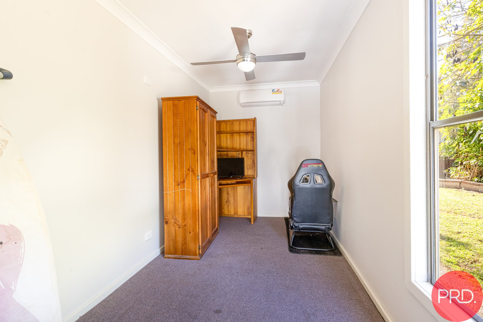 20 Osborn Close THORNTON 18