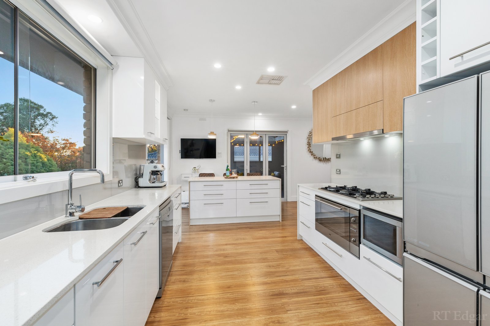 Real Estate and Property in 20 Owens Street, Doncaster East, VIC