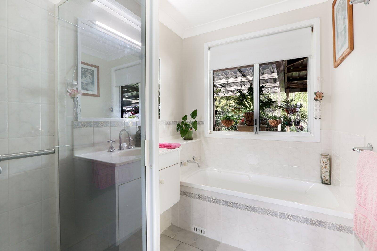 20 Paperbark Street ALBION PARK RAIL 6