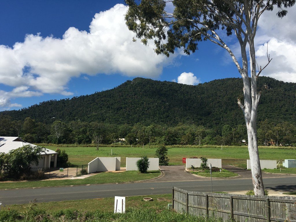 20 Parker Road CANNONVALE 2