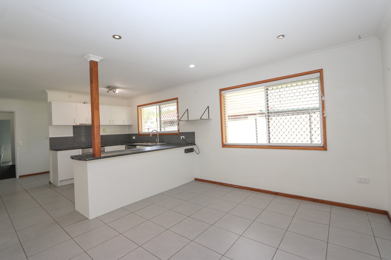 20 Patura Drive ASHMORE 6
