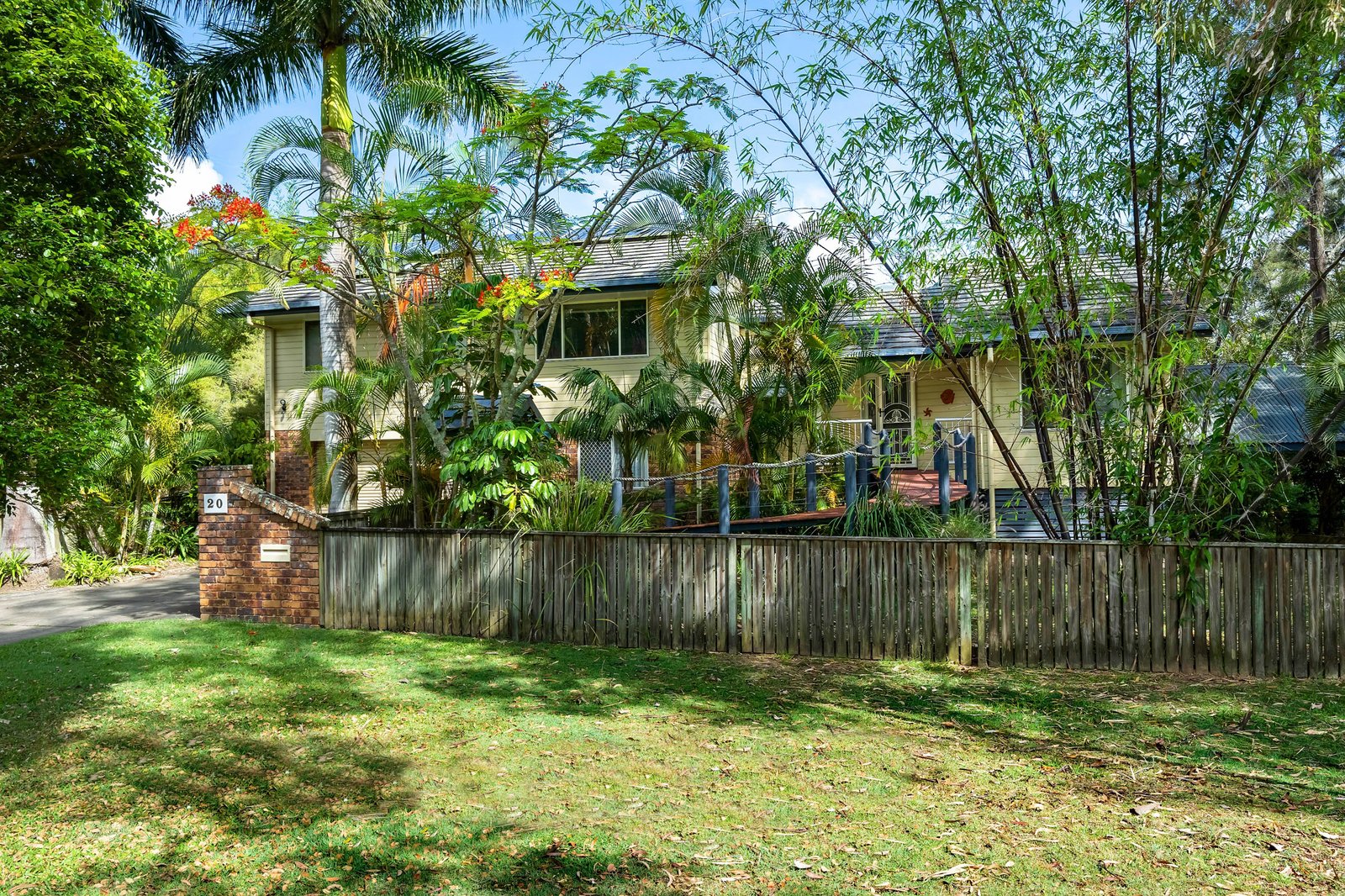 20 Pear Street REDLAND BAY 2