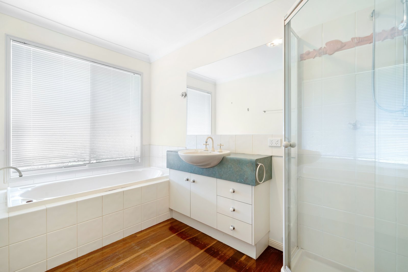 20 Pear Street REDLAND BAY 8