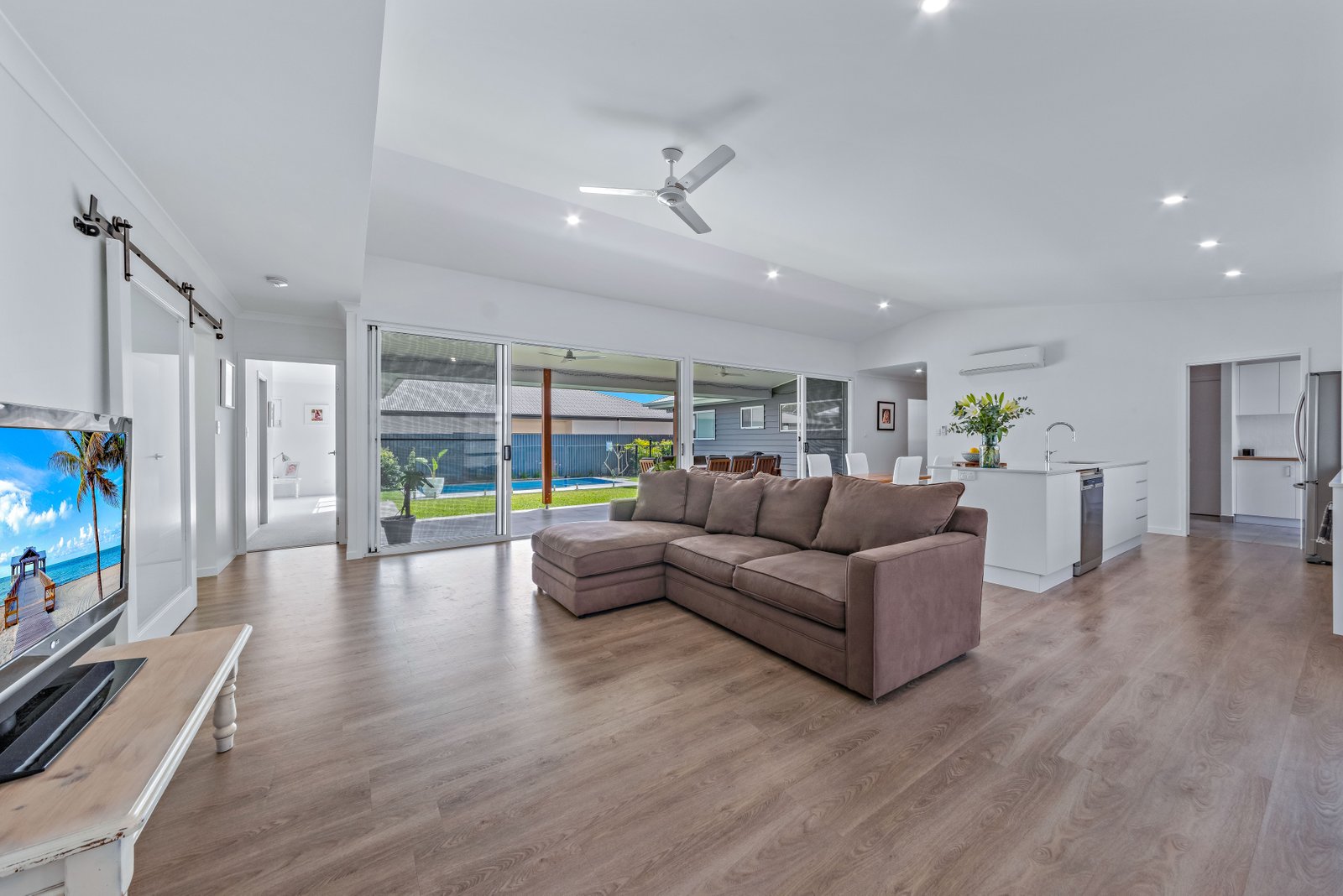 20 Pearl Street CANNONVALE 4