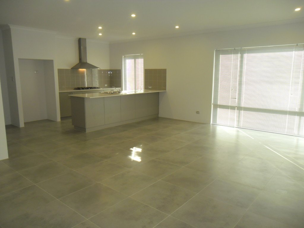 20 Peridot Pass WELLARD 9