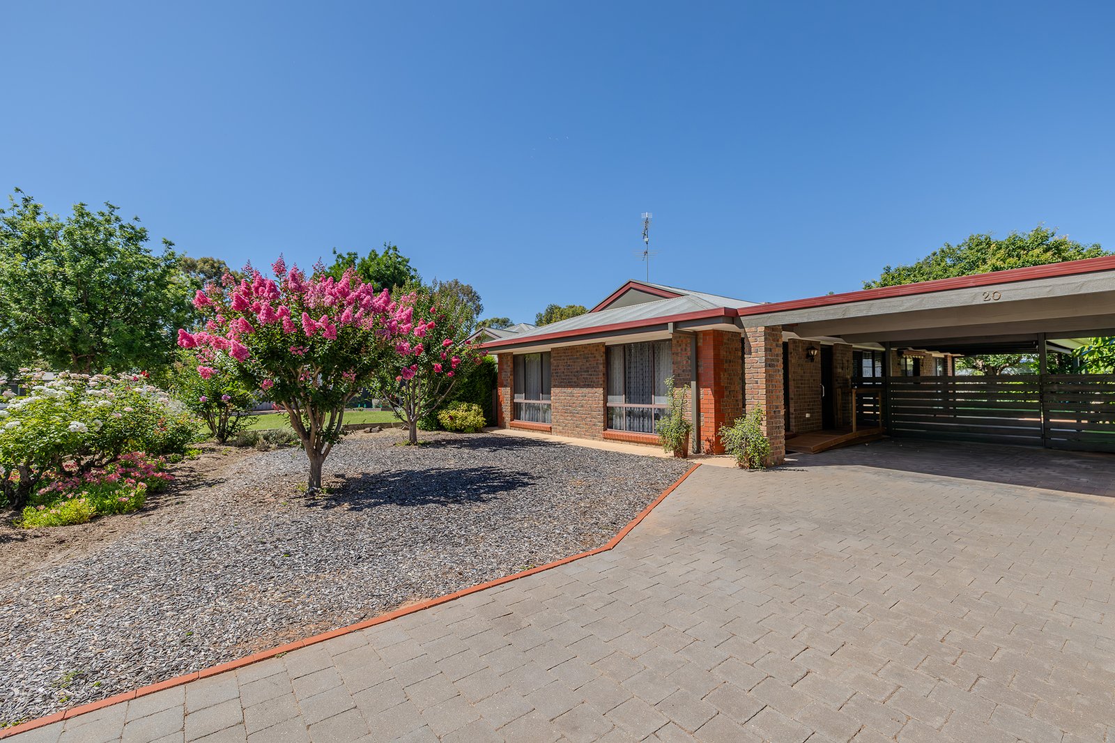 20 Pevensey Grove MILDURA 2