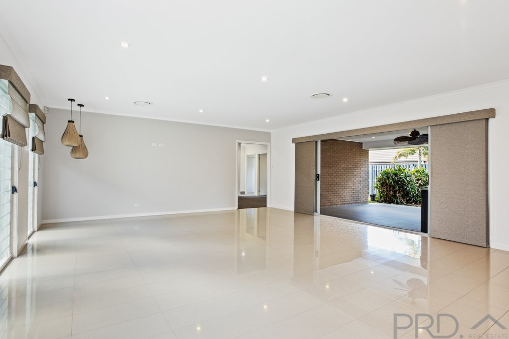 20 Redtail Street CHISHOLM 6