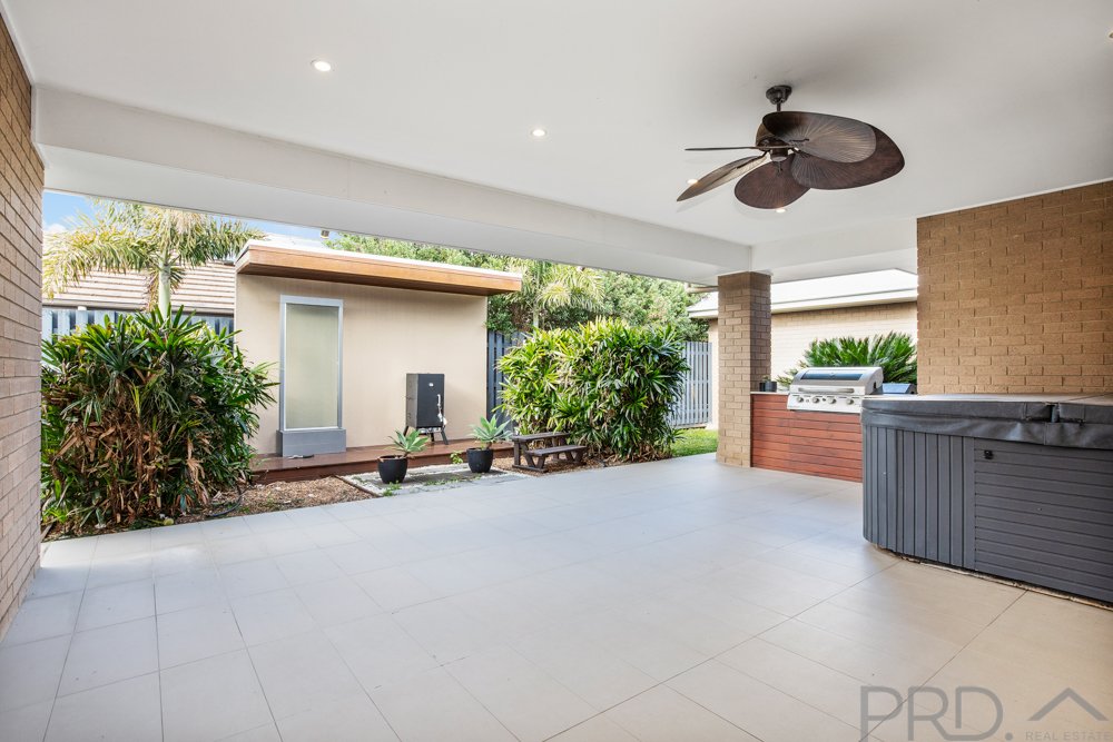 20 Redtail Street CHISHOLM 9